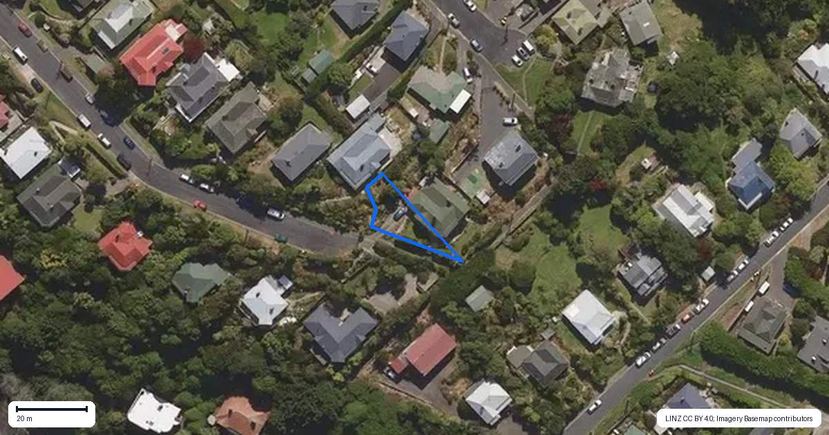 Property context map for 2 Clifford Street, Dalmore, Dunedin
