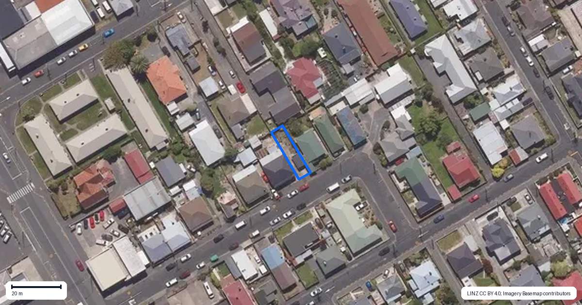 Property context map for 12 Wynyard Street, South Dunedin, Dunedin