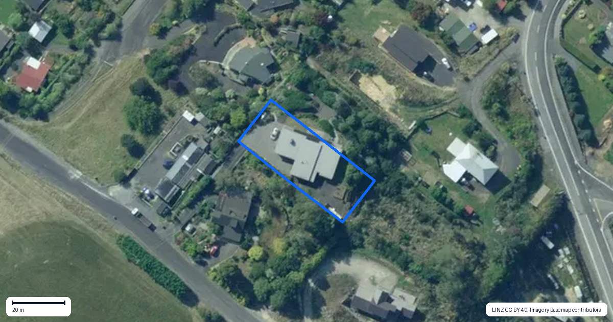 Property context map for 21A Castle Street, Waihola, Milton