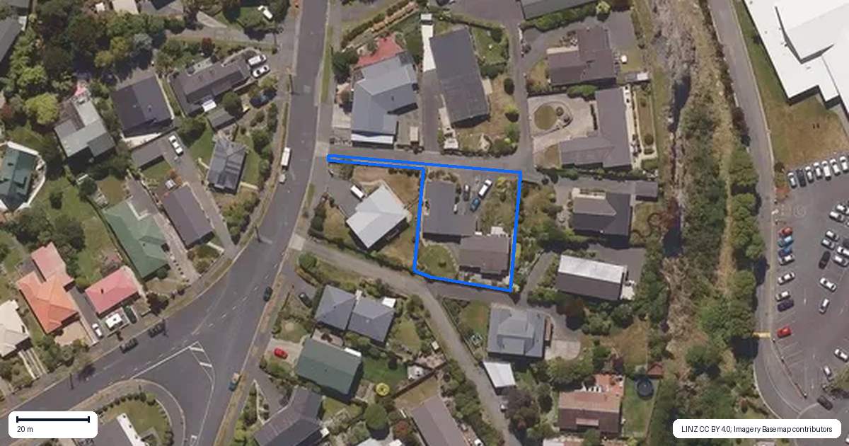 Property context map for 107A Easther Crescent, Kew, Dunedin