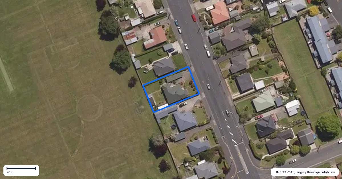 Property context map for 24 High Street, Mosgiel