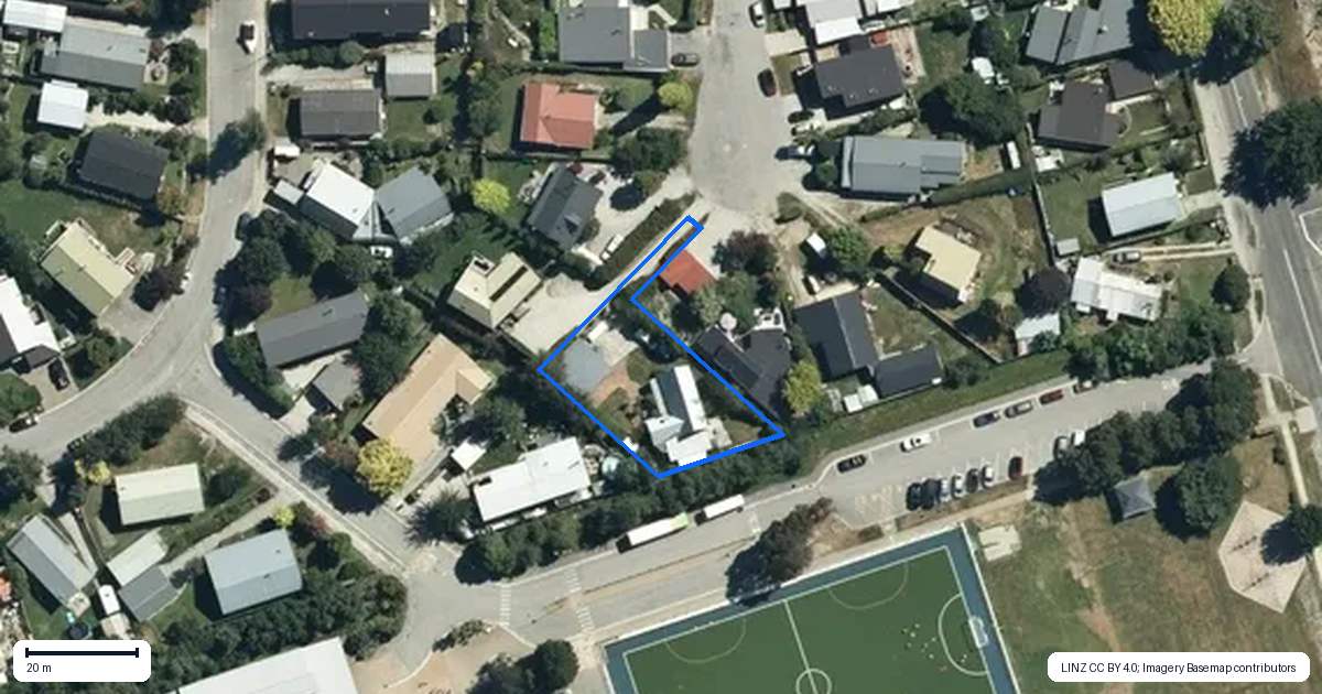 Property context map for 10 Butel Avenue, Arrowtown