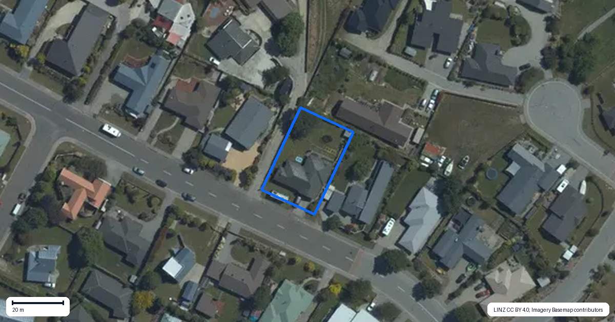Property context map for 92 Mount Iron Drive, Wanaka