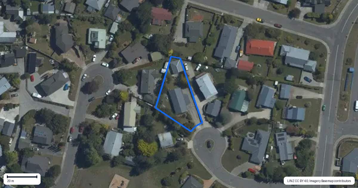 Property context map for 16 Kuri Place, Wanaka