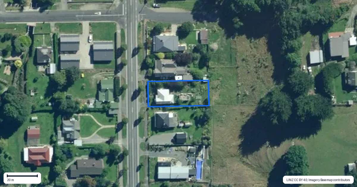 Property context map for 17 Whitehaven Street, Lawrence