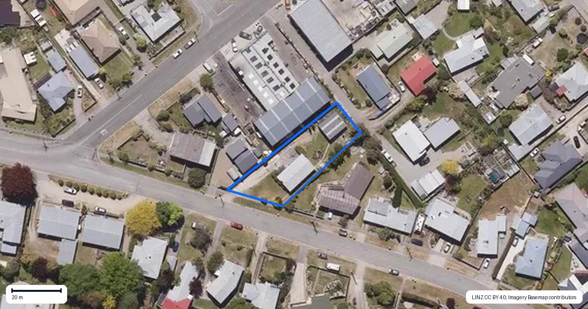 Property context map for 13 Royal Terrace, Alexandra