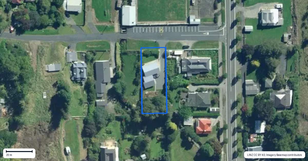 Property context map for 14 Iona Street, Lawrence