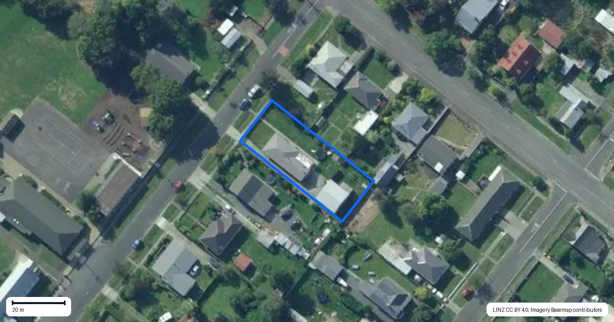Property context map for 37 Dryden Street, Milton