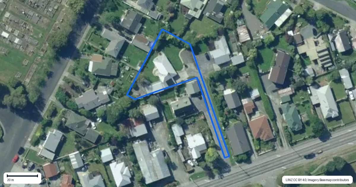 Property context map for 61A Essex Street, Balclutha
