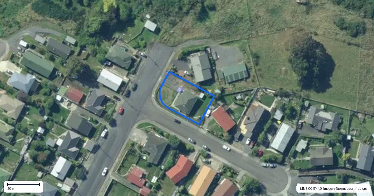 Property context map for 12 Cambridge Street, Balclutha