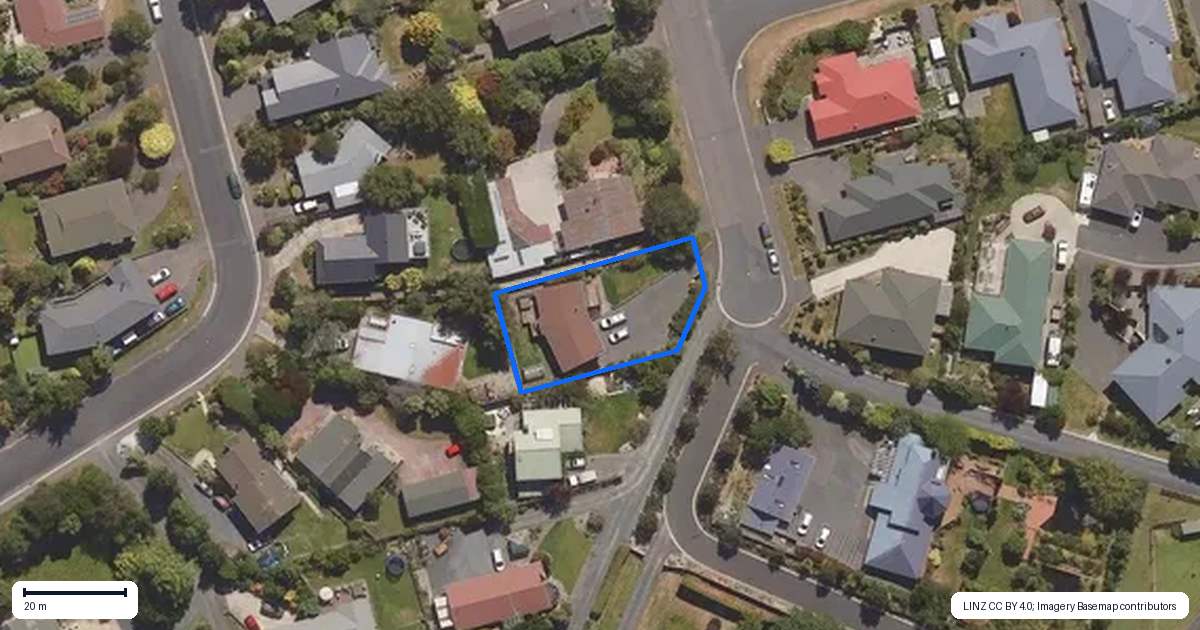 Property context map for 42 Howorth Road, Fairfield, Dunedin