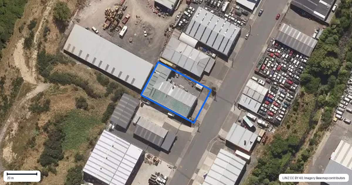 Property context map for 18 McNab Street, Kenmure, Dunedin