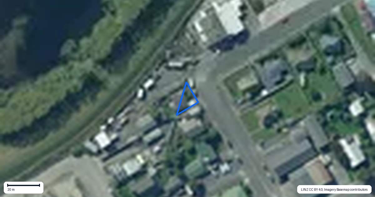 Property context map for 9 George Street, Balclutha