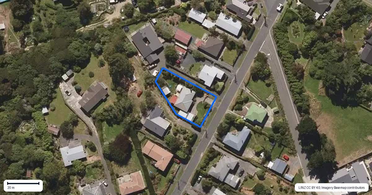 Property context map for 131 Manapouri Street, Maia, Dunedin