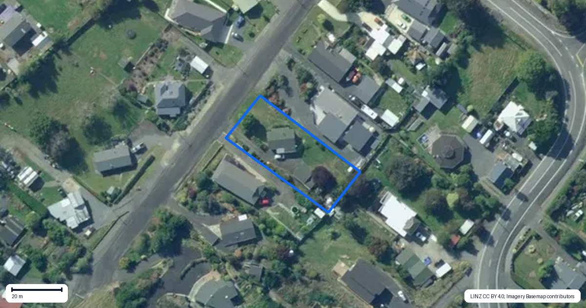 Property context map for 11 Sandown Street, Waihola, Milton