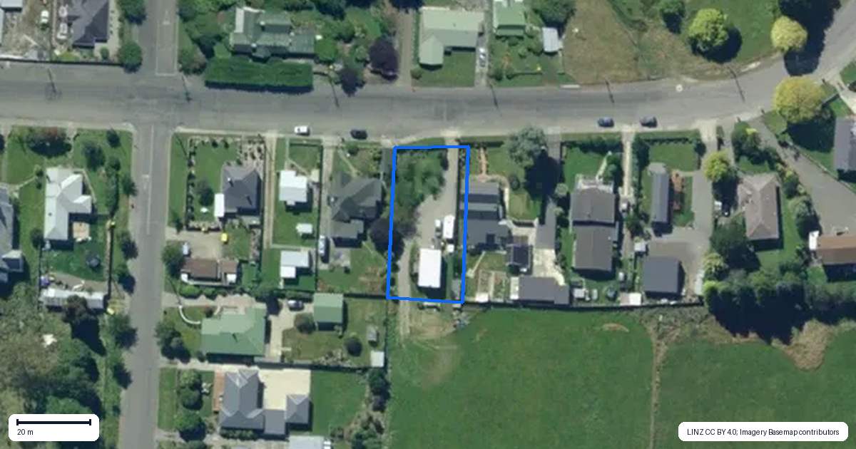 Property context map for 77 Northumberland Street, Tapanui