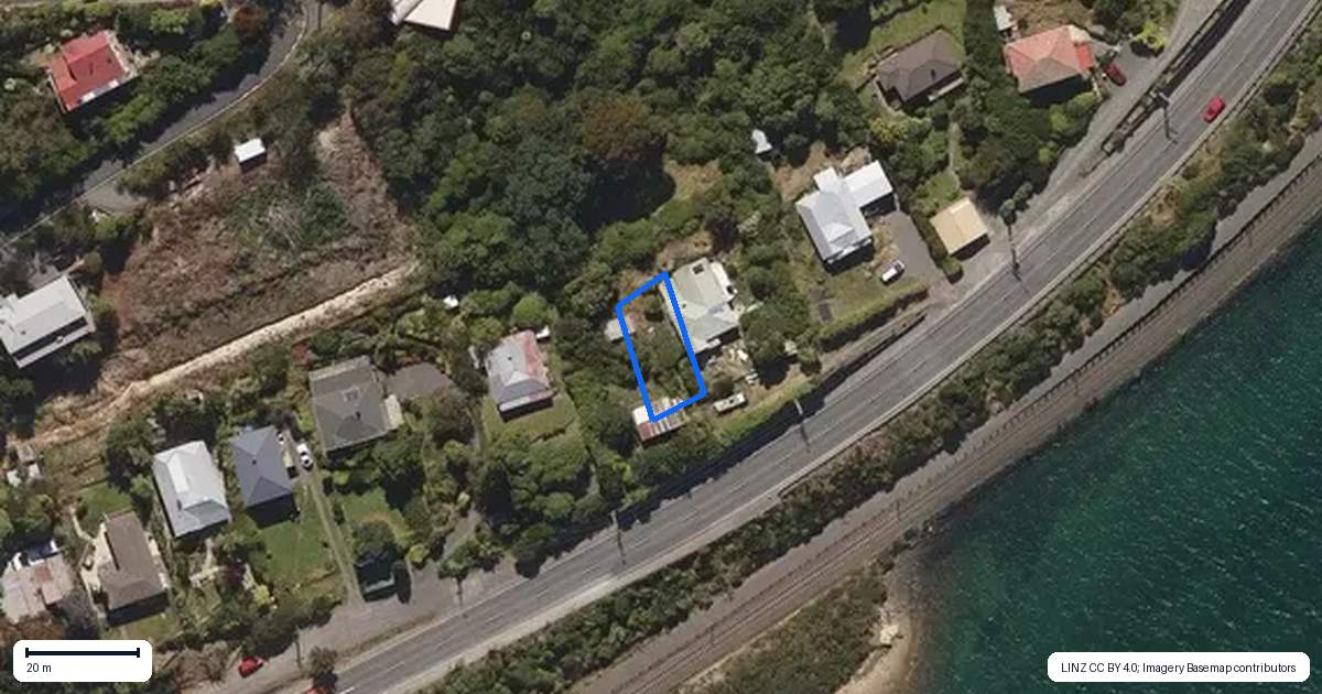 Property context map for 343 Ravensbourne Road, Maia, Dunedin