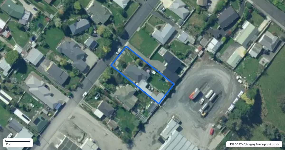 Property context map for 17 Constitution Avenue, Milton