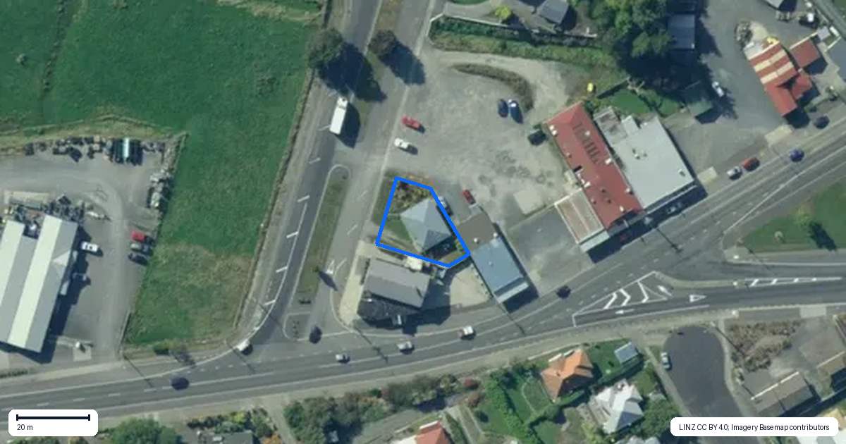 Property context map for 2 Centennial Avenue, Balclutha