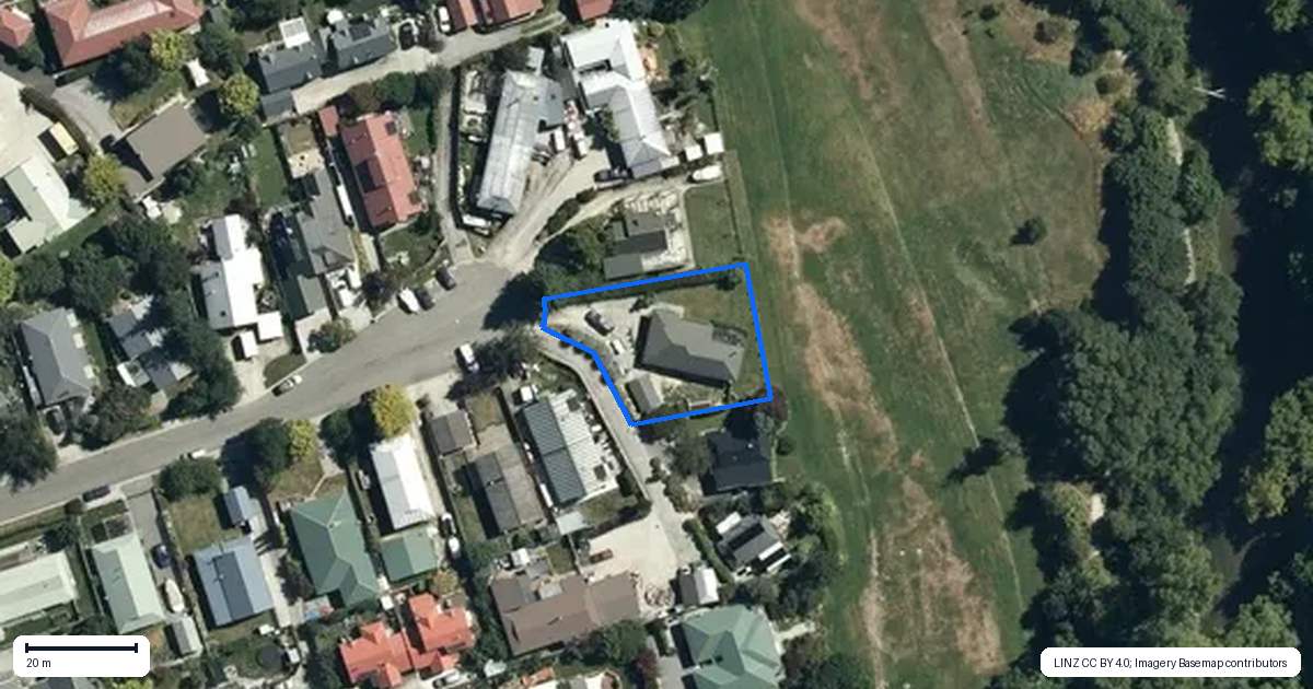 Property context map for 24 Daveys Place, Arrowtown