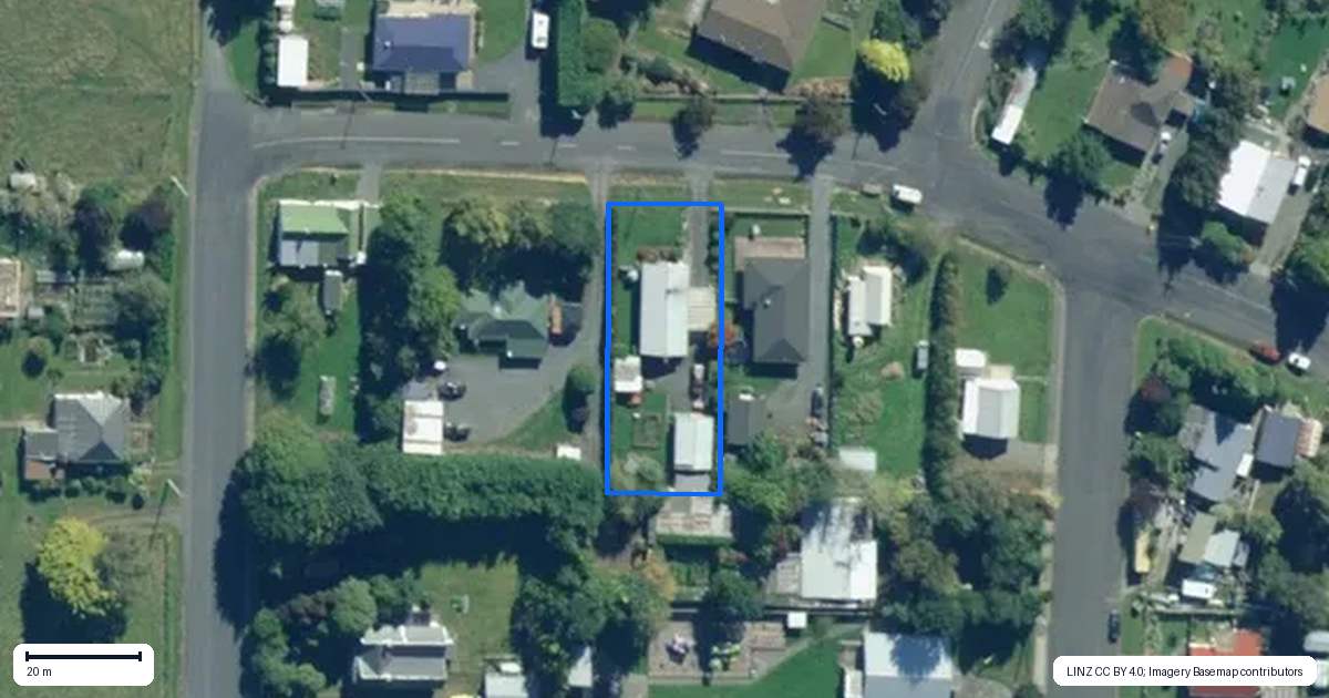 Property context map for 17 Halsey Street, Clinton