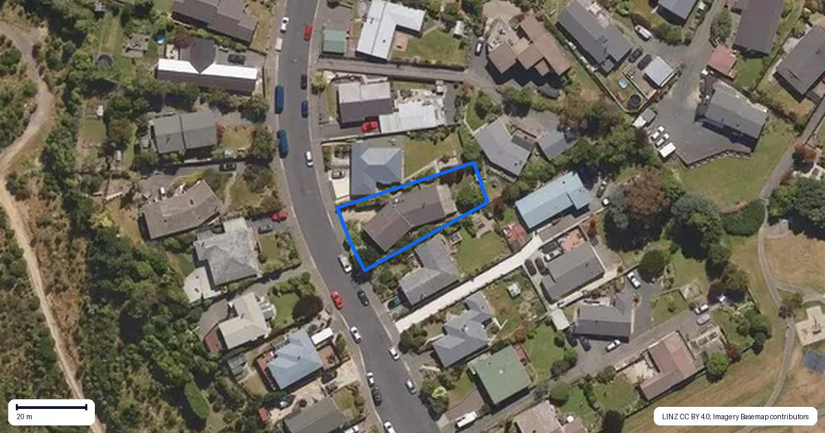 Property context map for 27 Edith Street, Fairfield, Dunedin