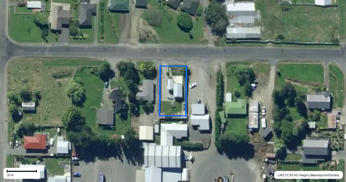 Property context map for 35 Cambridge Street, Tapanui
