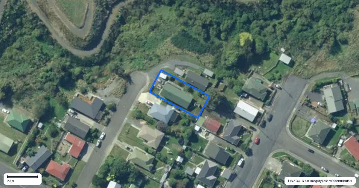 Property context map for 10 Surrey Street, Balclutha