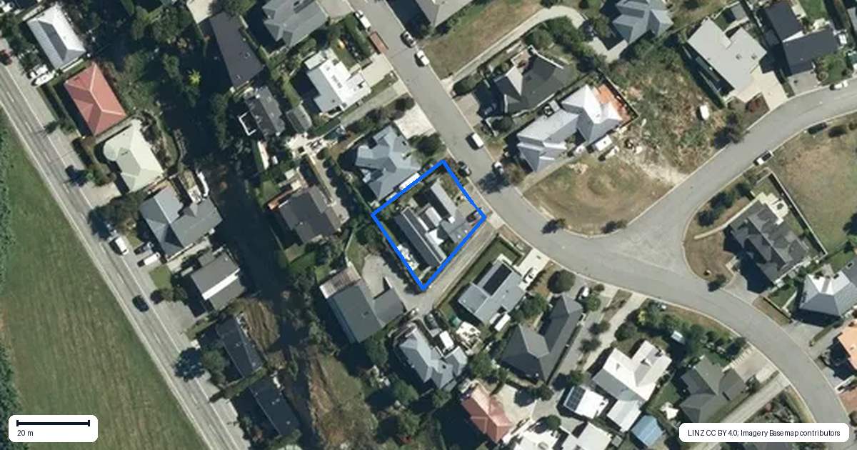 Property context map for 25 Cotter Avenue, Arrowtown
