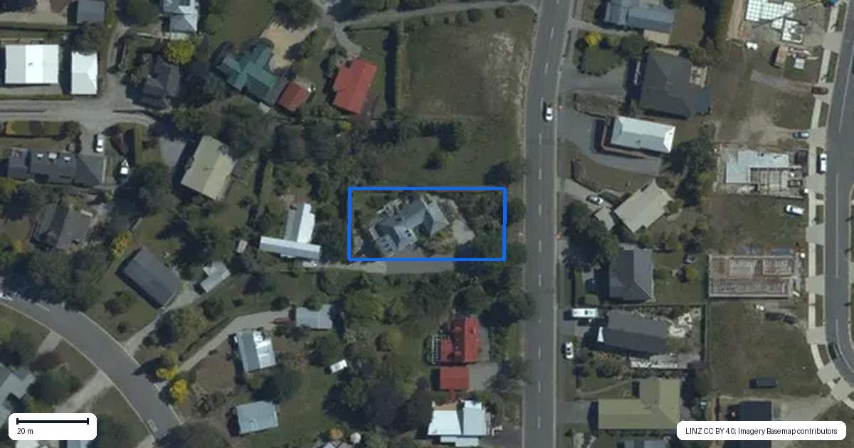 Property context map for 35 Rata Street, Wanaka