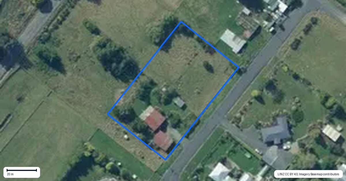 Property context map for 19 Spurn Street, Milton