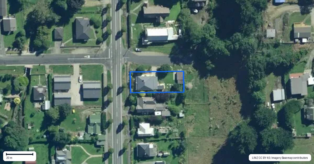 Property context map for 13 Whitehaven Street, Lawrence