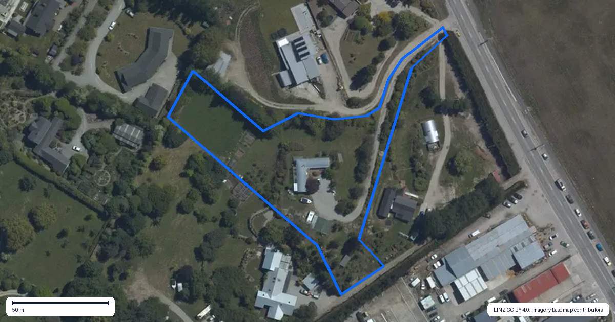 Property context map for 42 Ballantyne Road, Wanaka