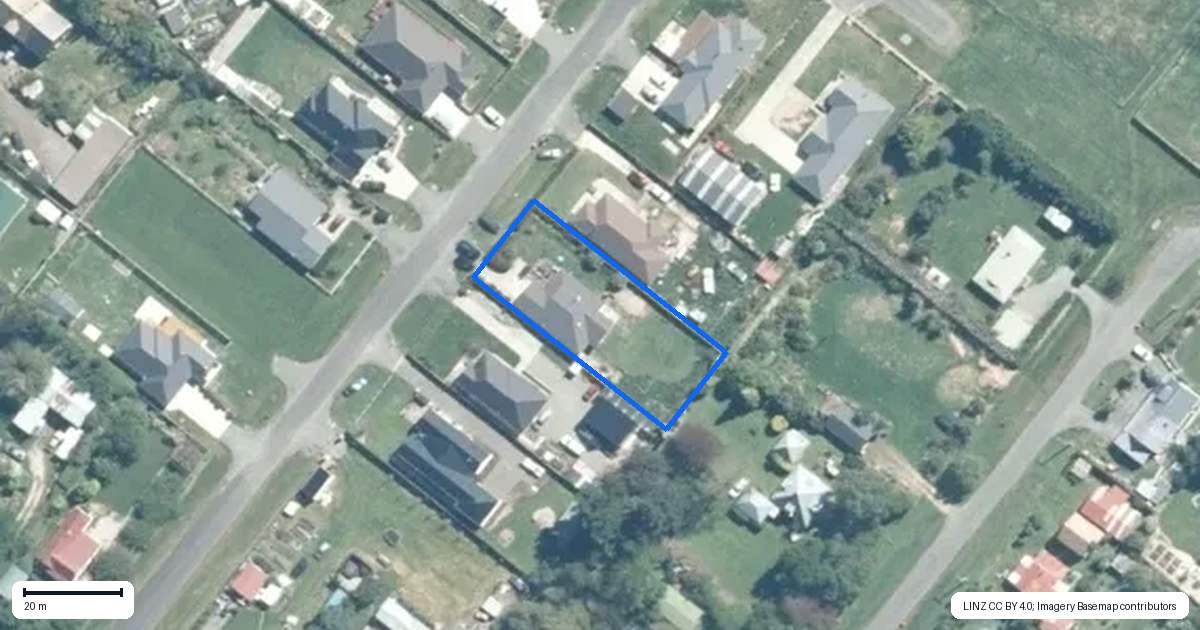Property context map for 10 Princes Street, Springfield