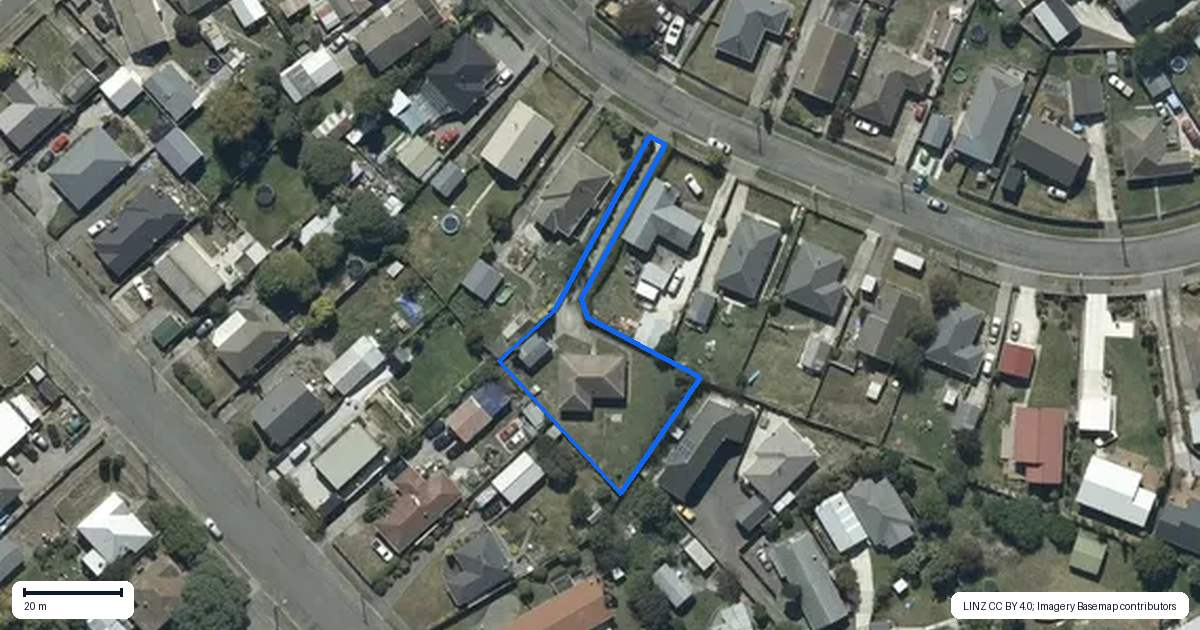 Property context map for 12 Mattingley Street, Aranui, Christchurch
