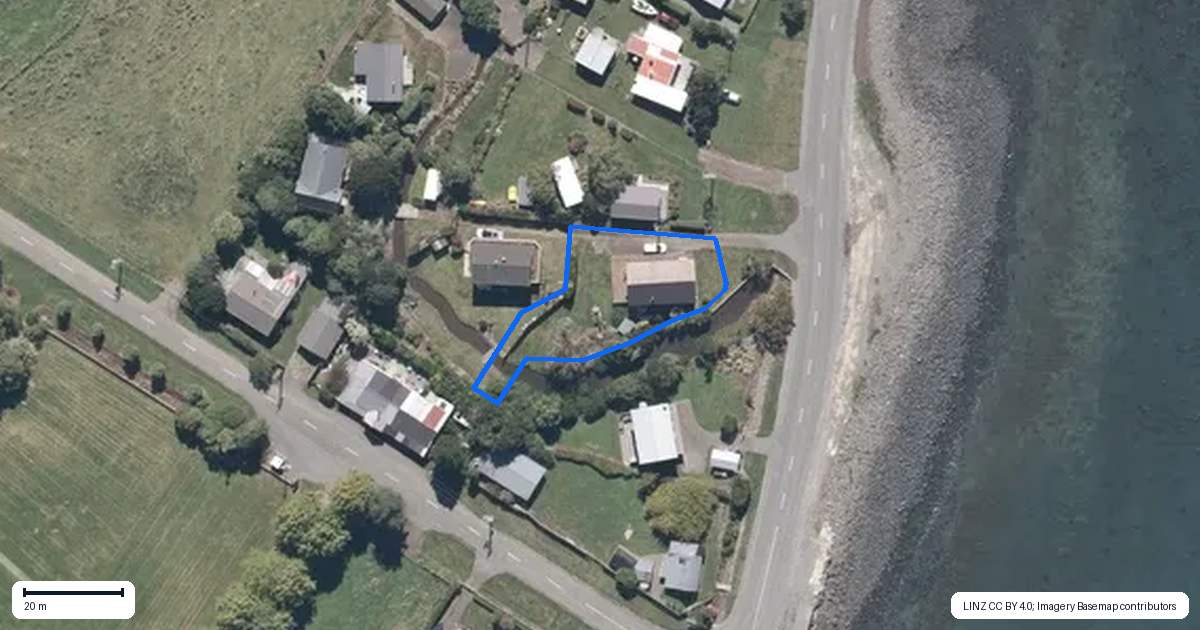 Property context map for 816 Wainui Main Road, Wainui, French Farm