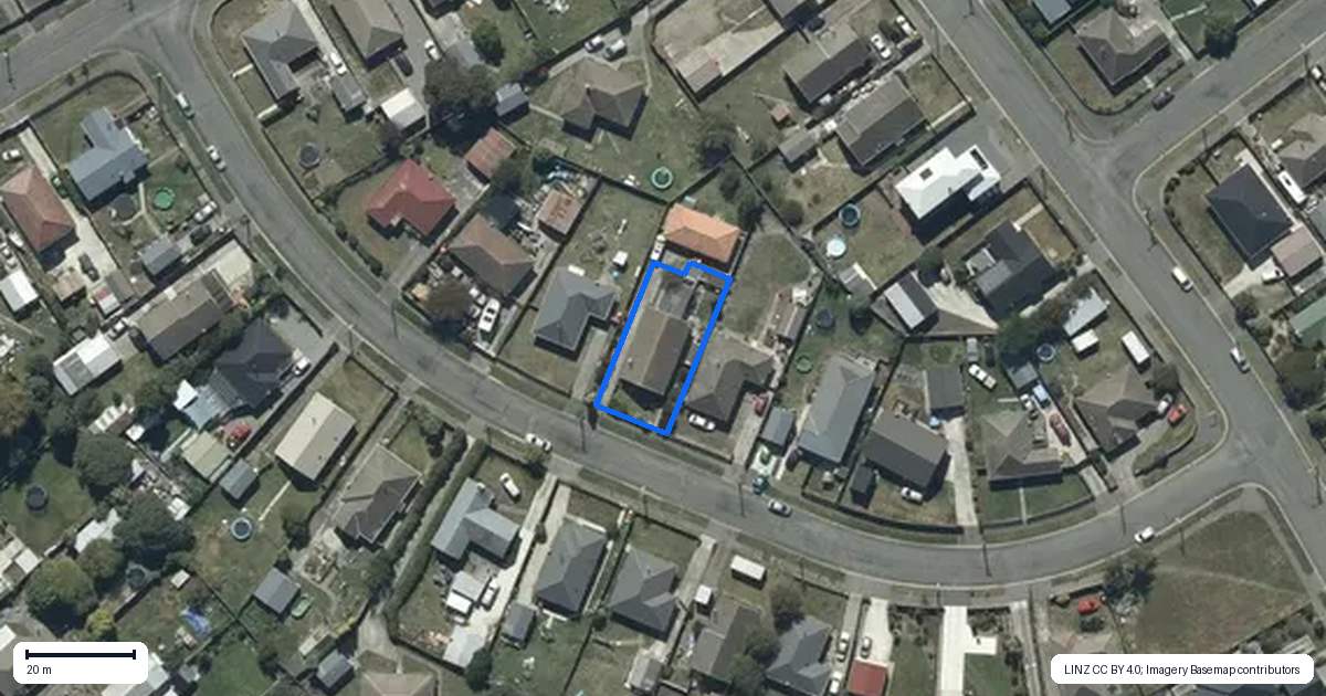Property context map for 11 Mattingley Street, Aranui, Christchurch