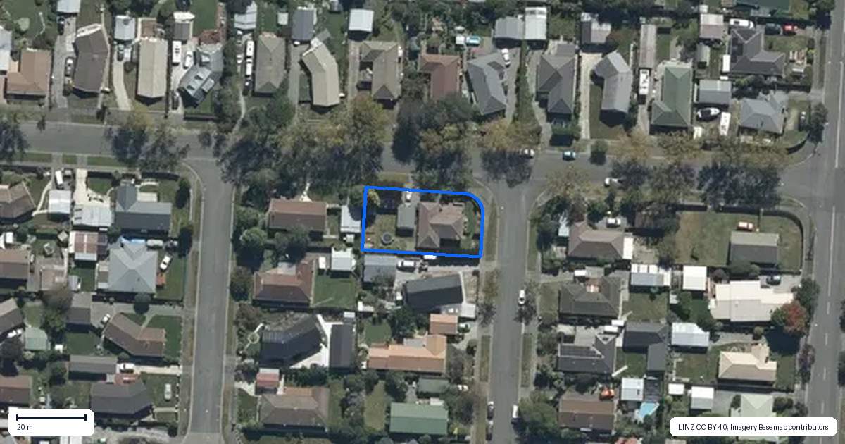 Property context map for 102 Lowry Avenue, Redwood, Christchurch