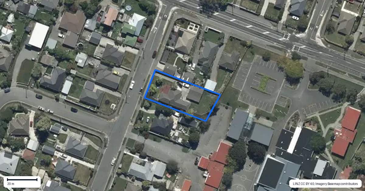 Property context map for 4 Pembroke Street, Avondale, Christchurch
