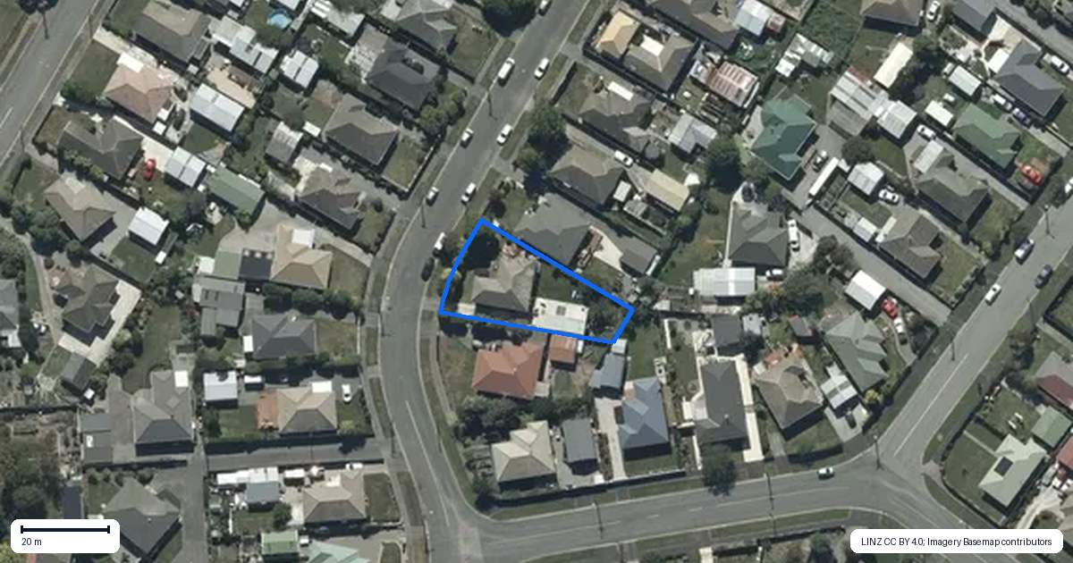 Property context map for 12 Emlyn Place, Avondale, Christchurch
