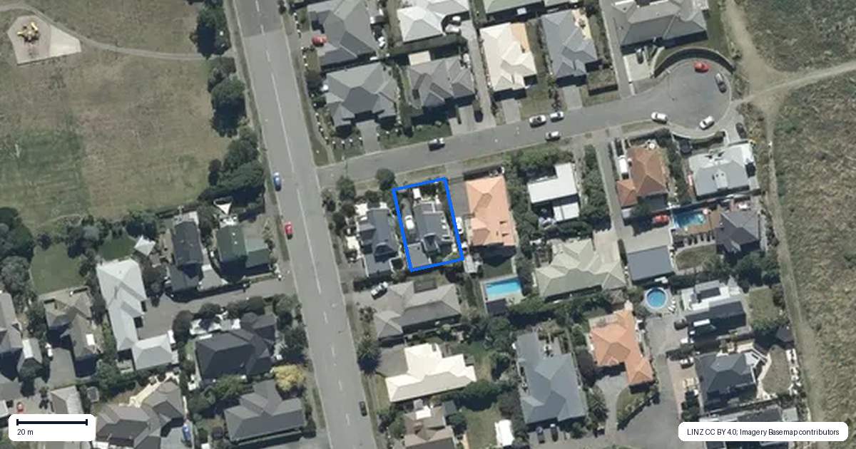 Property context map for 2 Stout Street, Waimairi Beach, Christchurch