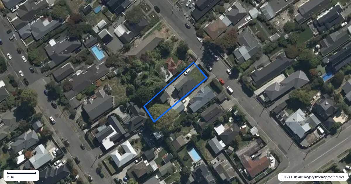 Property context map for 17 Searells Road, Strowan, Christchurch