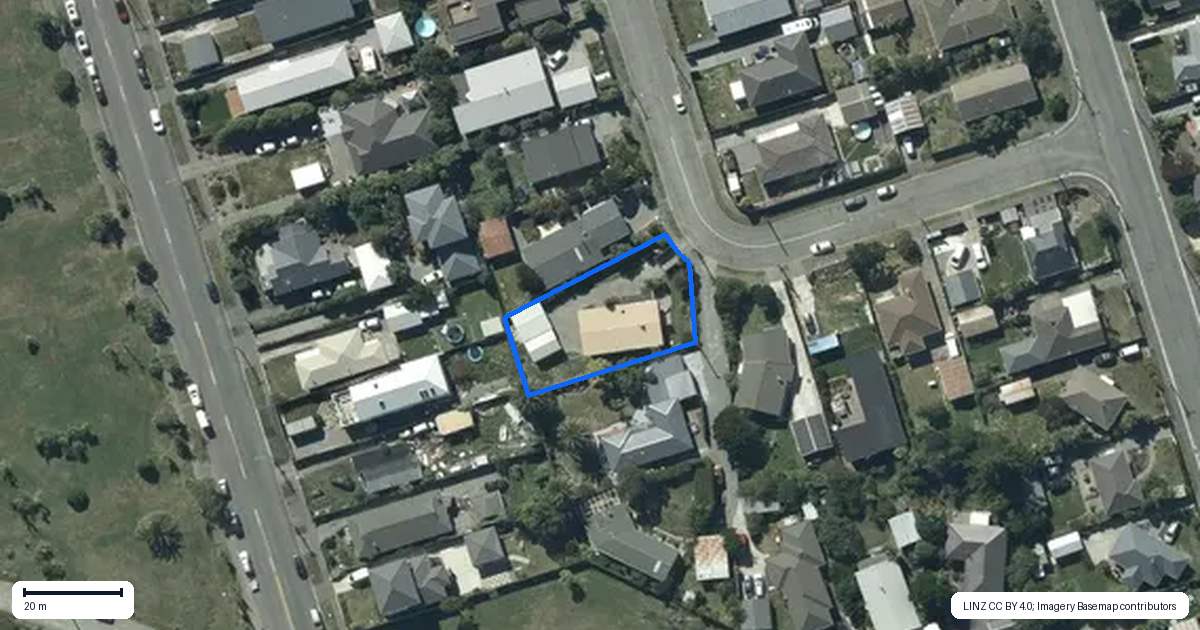 Property context map for 28 Malta Crescent, South New Brighton, Christchurch