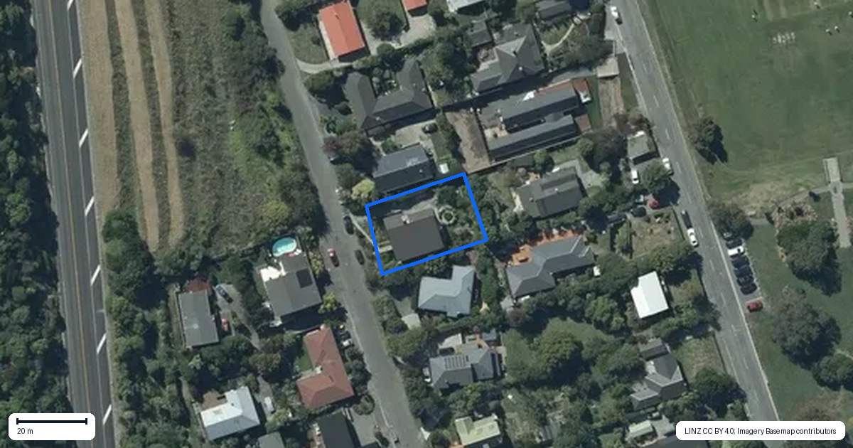 Property context map for 57 Flinders Road, Heathcote Valley, Christchurch