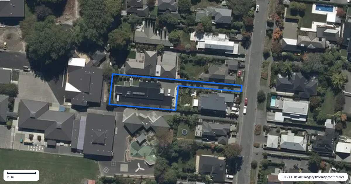 Property context map for 31 Waiwetu Street, Fendalton, Christchurch