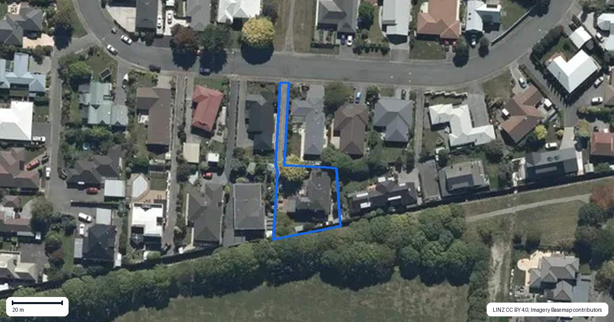 Property context map for 84 Regency Crescent, Redwood, Christchurch