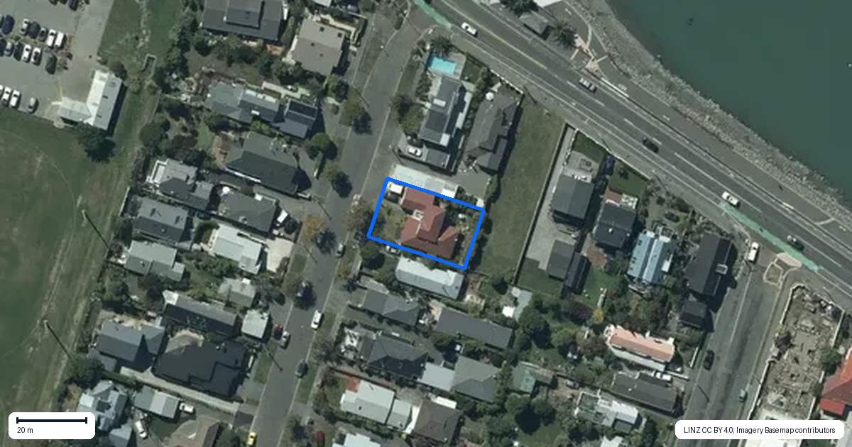 Property context map for 7 Wakatu Avenue, Moncks Bay, Christchurch