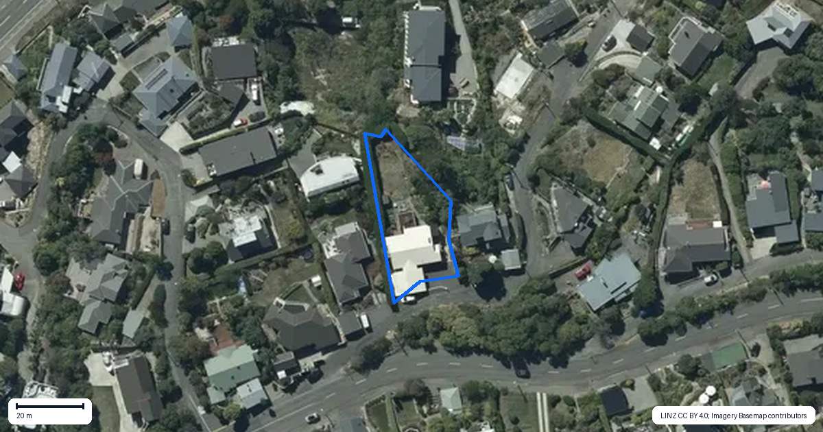 Property context map for 32 The Brae, Mount Pleasant, Christchurch