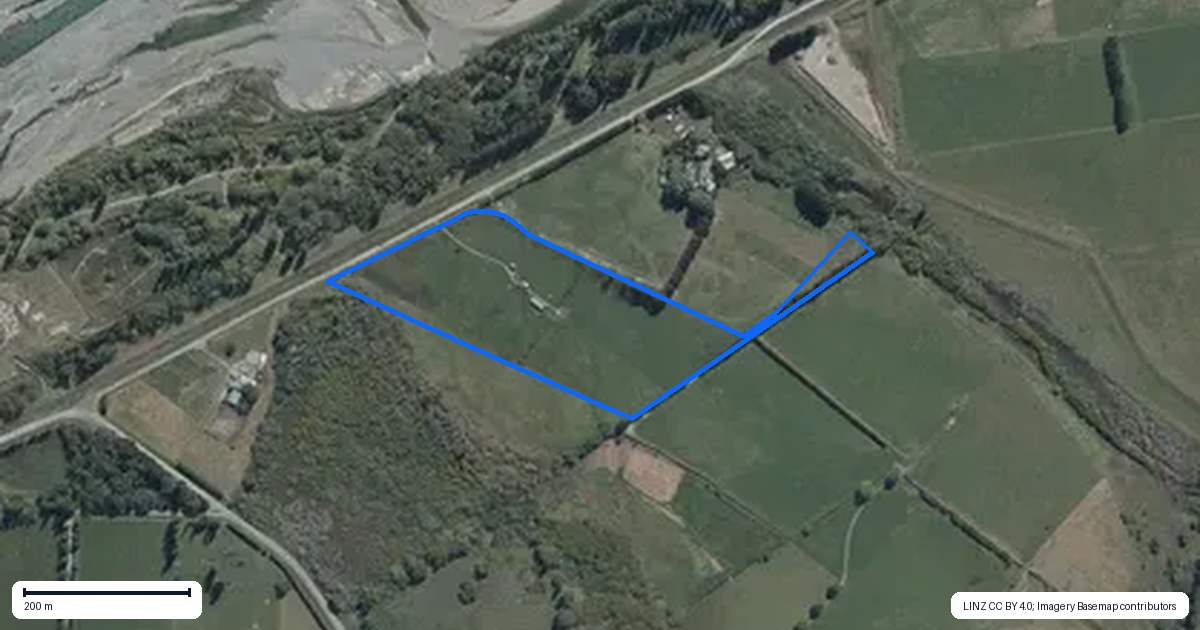 Property context map for 219 Coutts Island Road, Coutts Island, Christchurch