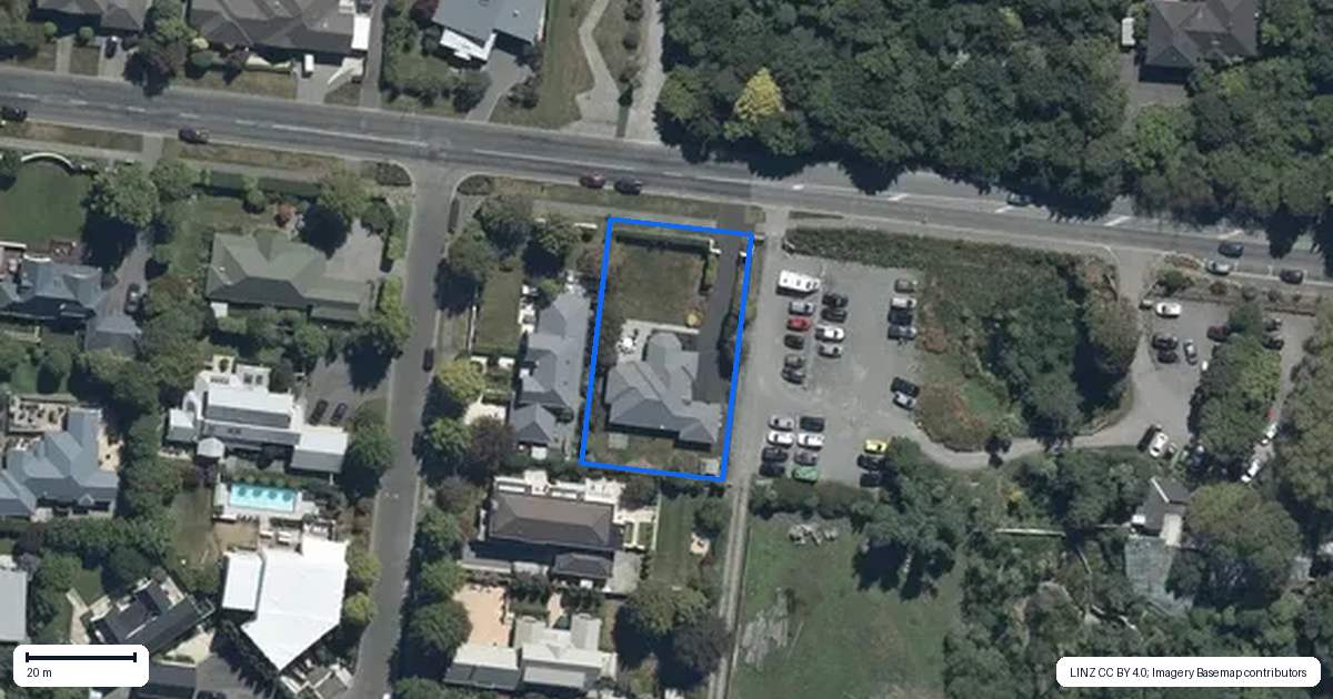 Property context map for 32 Hussey Road, Harewood, Christchurch